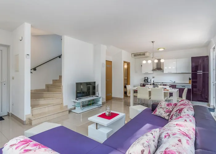 Holiday home Pet Friendly In With Wifi