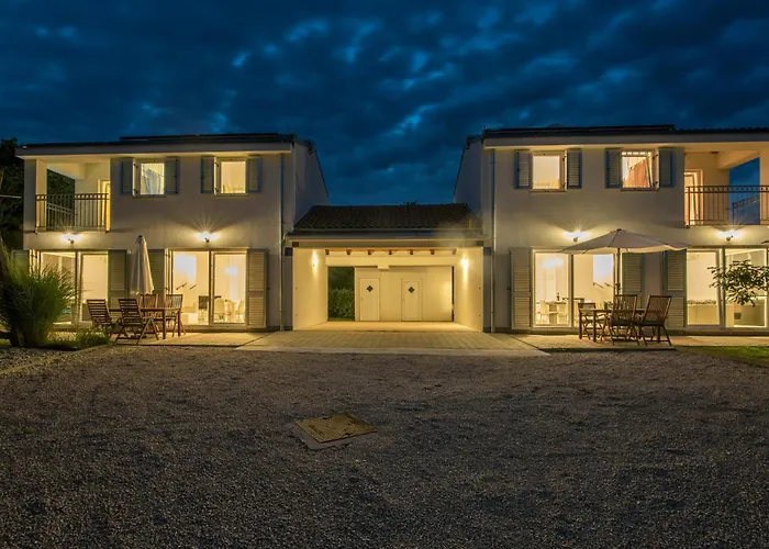 Pet Friendly In With Wifi Holiday home Kornic