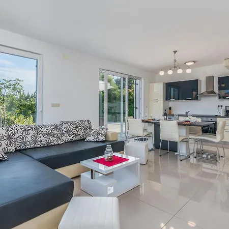 Holiday home Stunning In With Wifi *