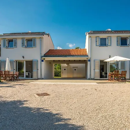 Holiday home Stunning In With Wifi *